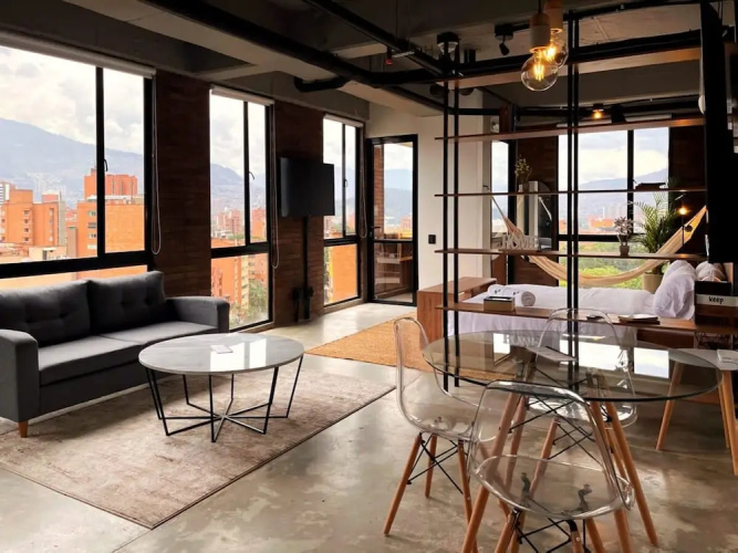 Trendy Loft With Balcony in Laureles