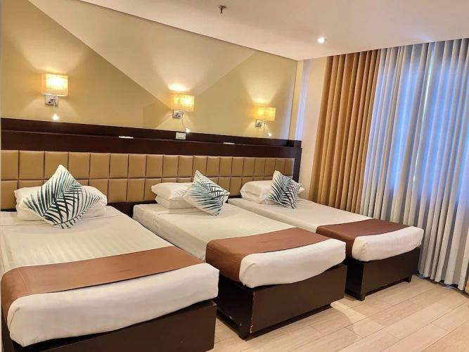 Standard Triple room