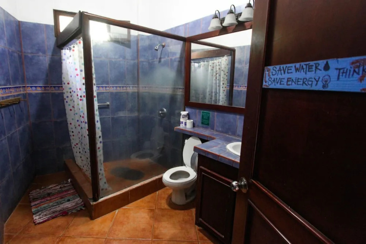Tamarindo Backpackers