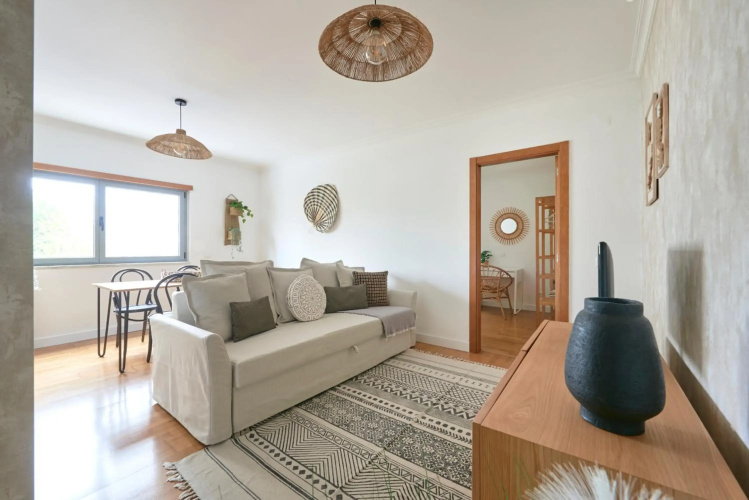 Apartment with Private Terrace & Car Garage