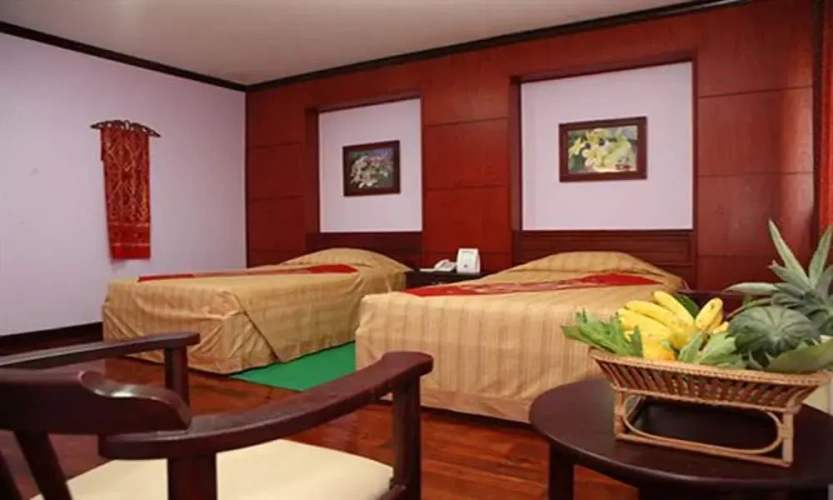 Standard Twin room with balcony