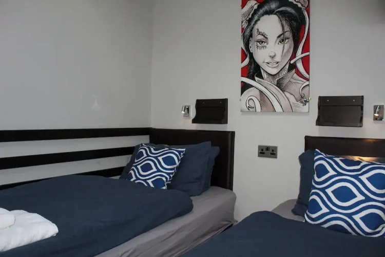 Standard Twin room
