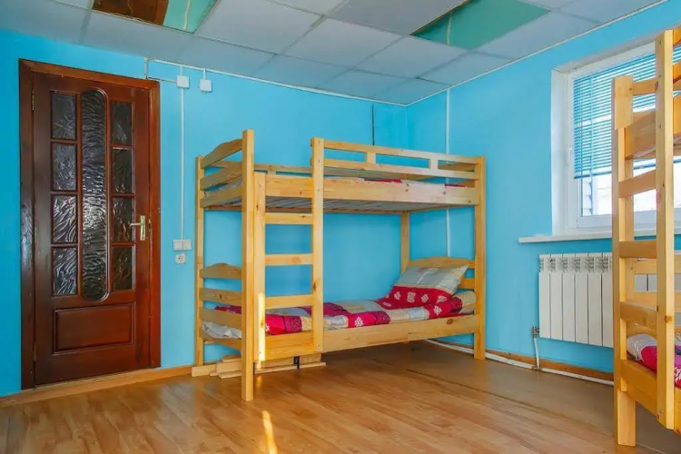 Happy Hostel