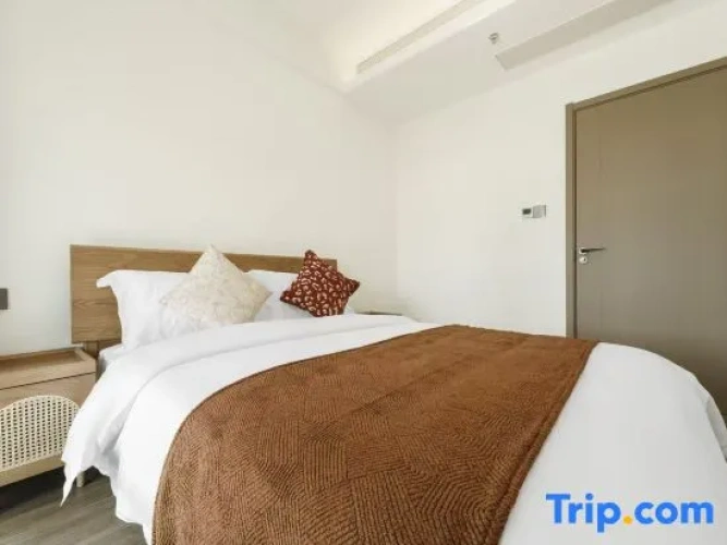 2 Bedrooms Standard room with city view