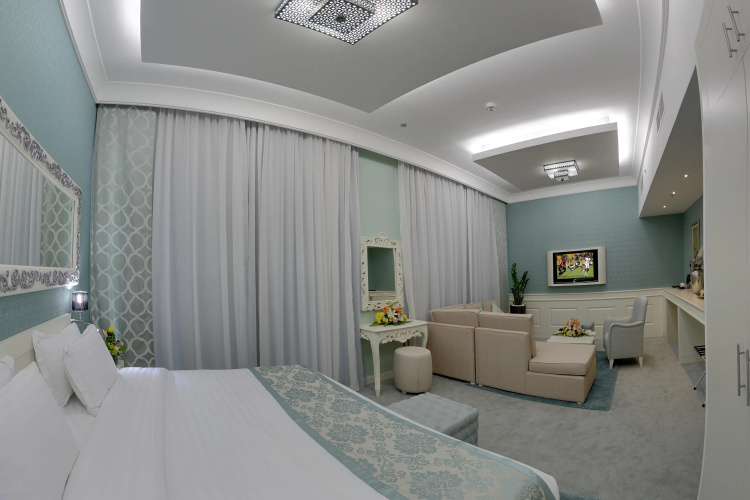 Boutique 7 Hotel & Suites