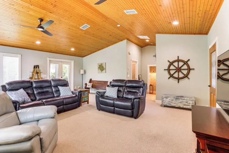 Boathouse & Dock: Riverfront Dunnellon Getaway!