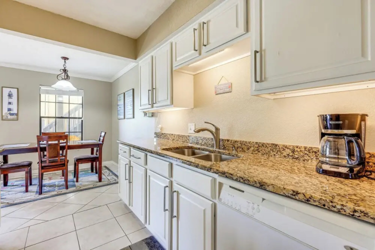 Walk to St Augustine Beach! Condo w/ Pool Access