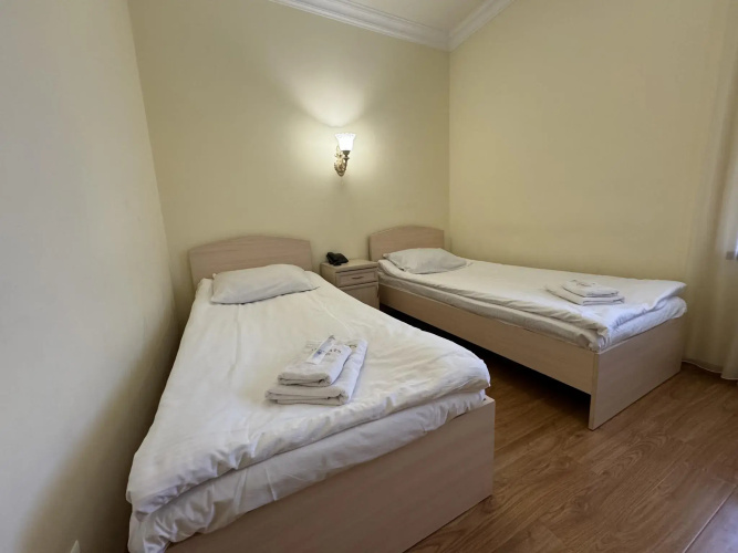 Aragats Hotel
