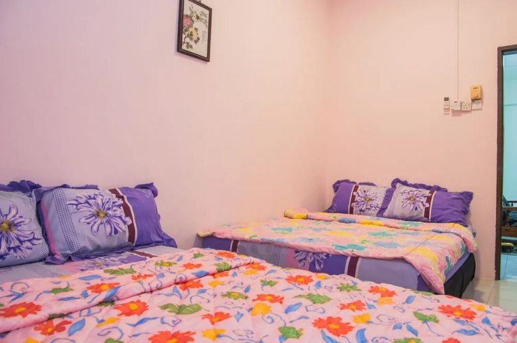 Chin Hua Residence