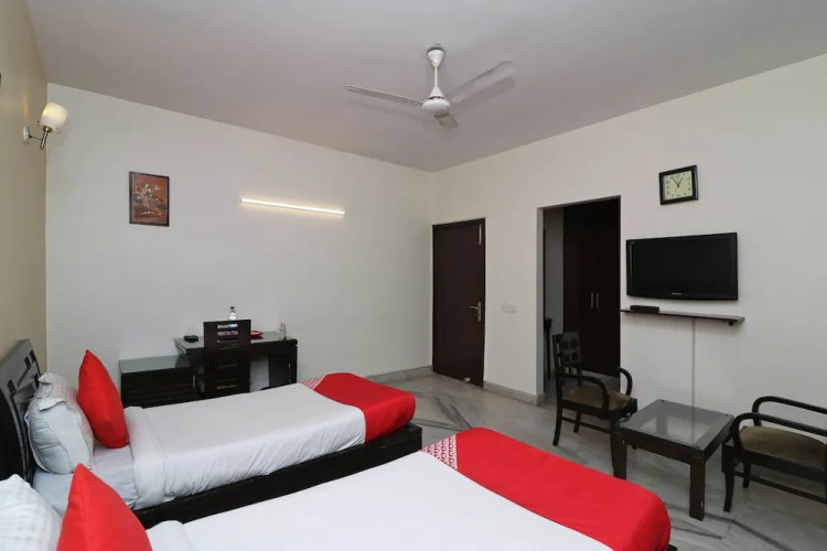OYO 595 Hotel Aravali View