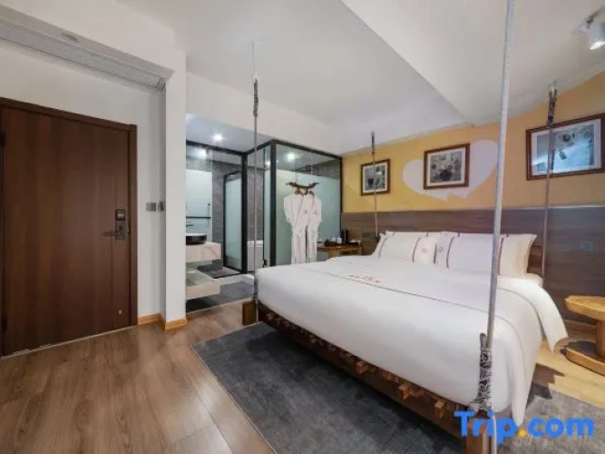 Standard Double room with river view