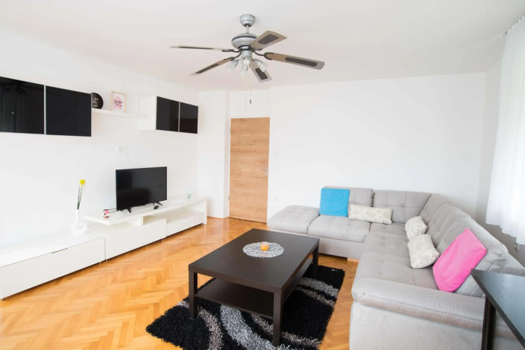 Apartma Ela