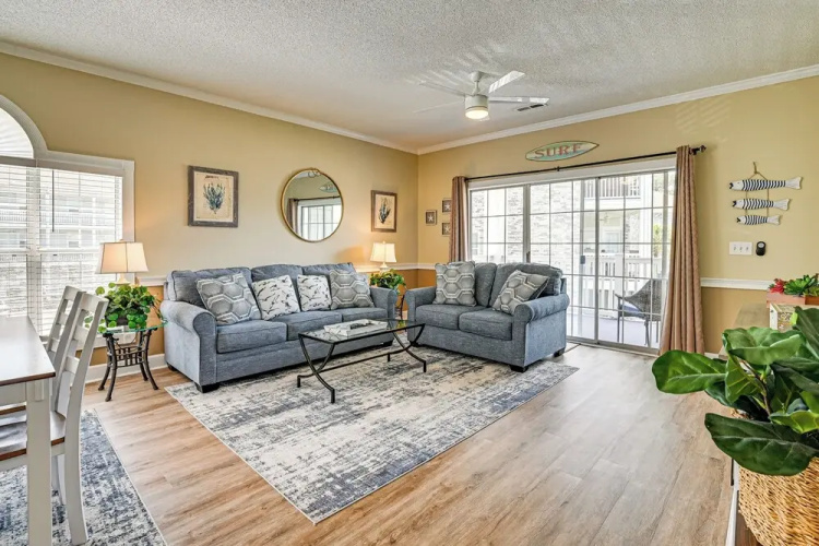 2 Mi to Beach: Pool-view Myrtle Beach Escape!