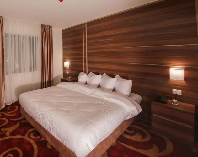 Nairoukh Hotel