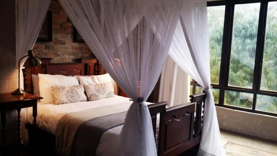 Hornbill House