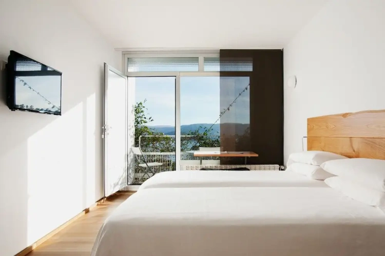 Standard Double room with ocean view