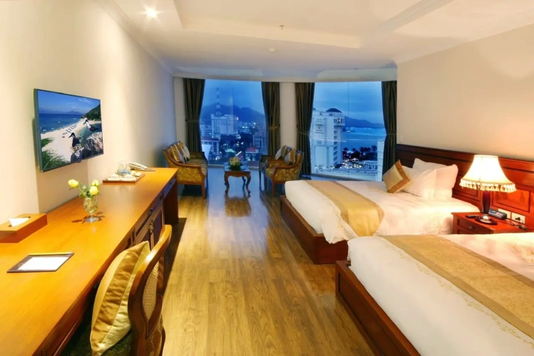Superior Twin room with city view