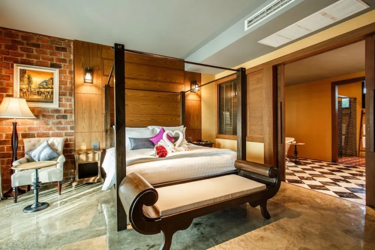Royal Suite with balcony