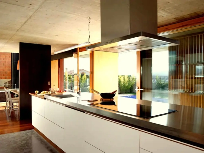 4 Bedrooms Villa