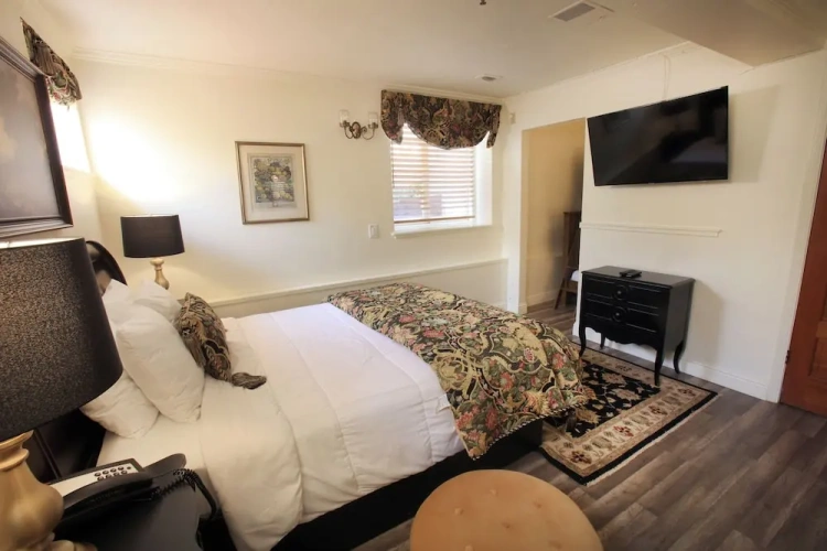 Family Basement Suite