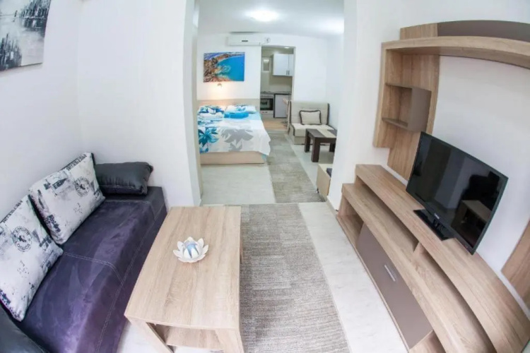 Cozy Studio with Shared Pool in Prčanj Montenegro