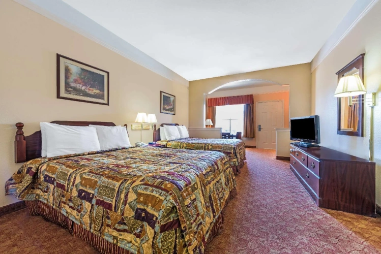 Standard Quadruple room