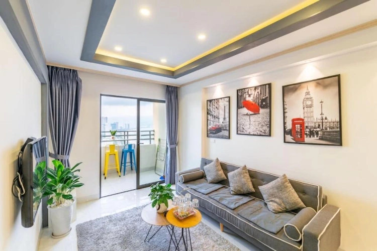 Apartment with balcony