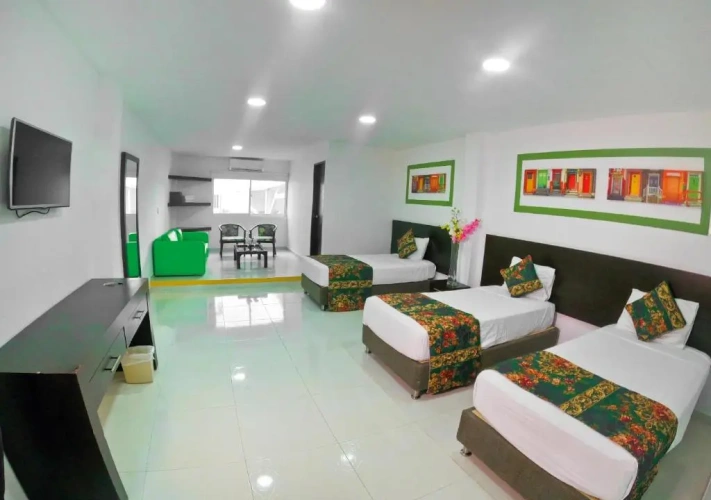 Standard Triple room