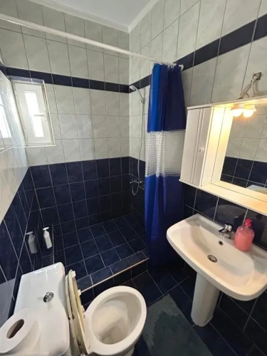 3 Bedrooms Apartment