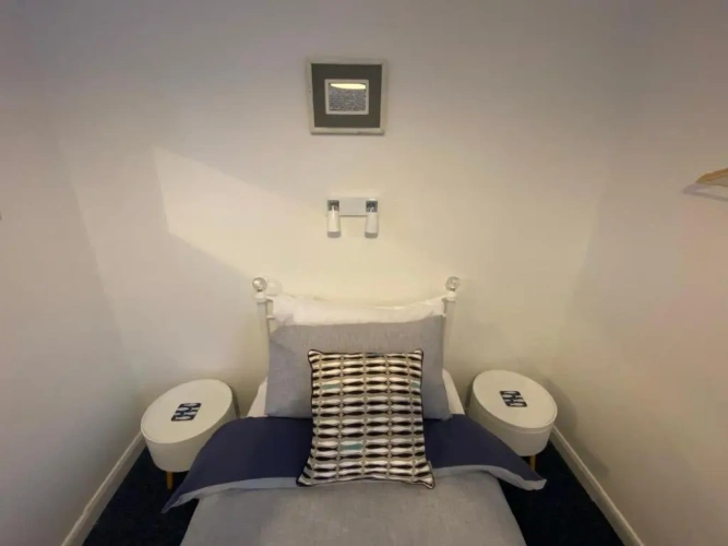 Deluxe Single room