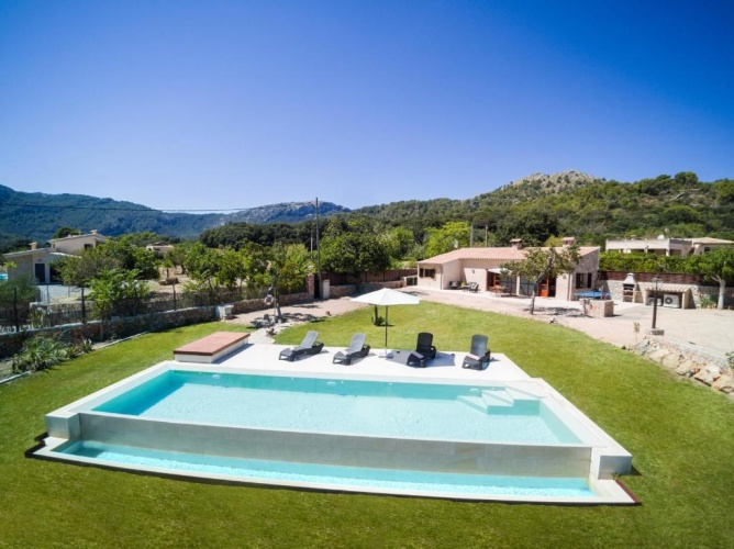 Deluxe Villa