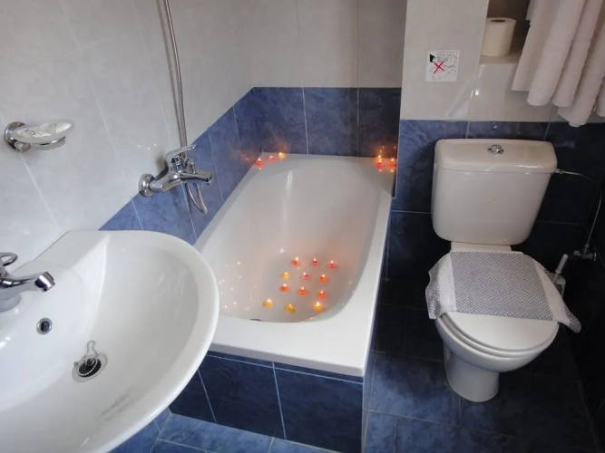 Captain's Suites