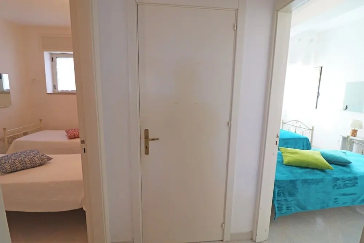 2 Bedrooms Apartment with balcony and with garden view