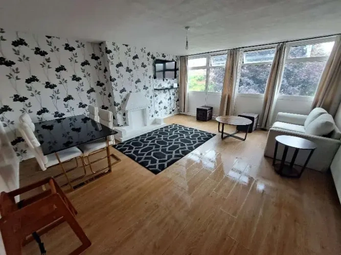 2 Bedrooms Suite
