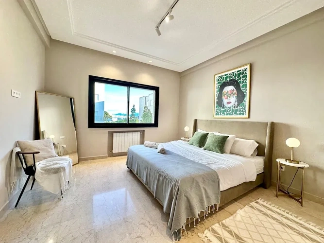 2 Bedrooms Apartment