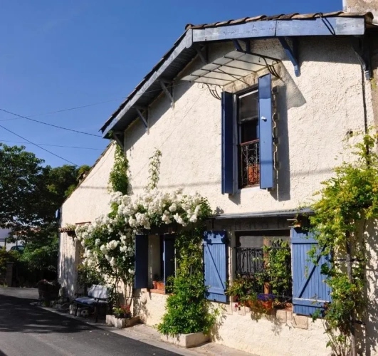 3 Bedrooms Cottage