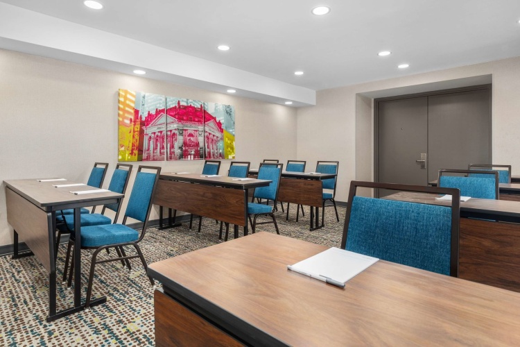 Hampton Inn & Suites by Hilton Toronto Downtown photo 29