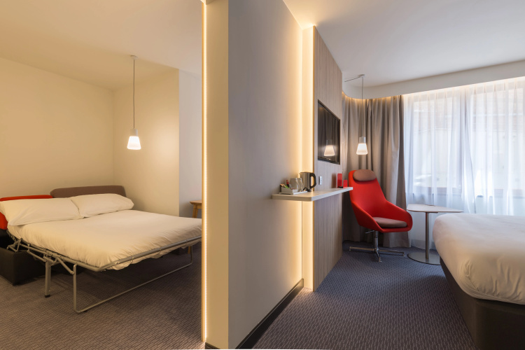 Holiday Inn Express Brussels Grand Place photo 6