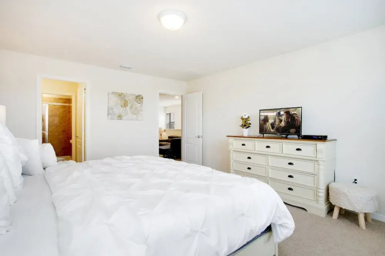 5 Bdrm 5 Bathrm Home at Solterra