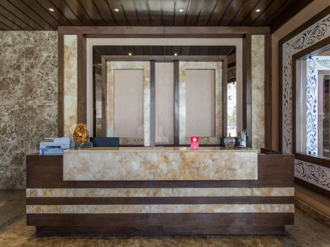 OYO 13104 Hotel 25 Hours