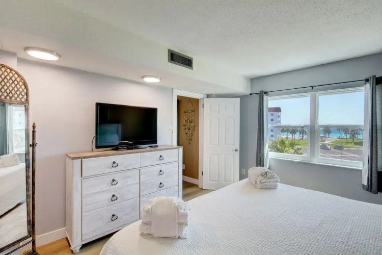 146 El Matador 2 Bedroom Condo