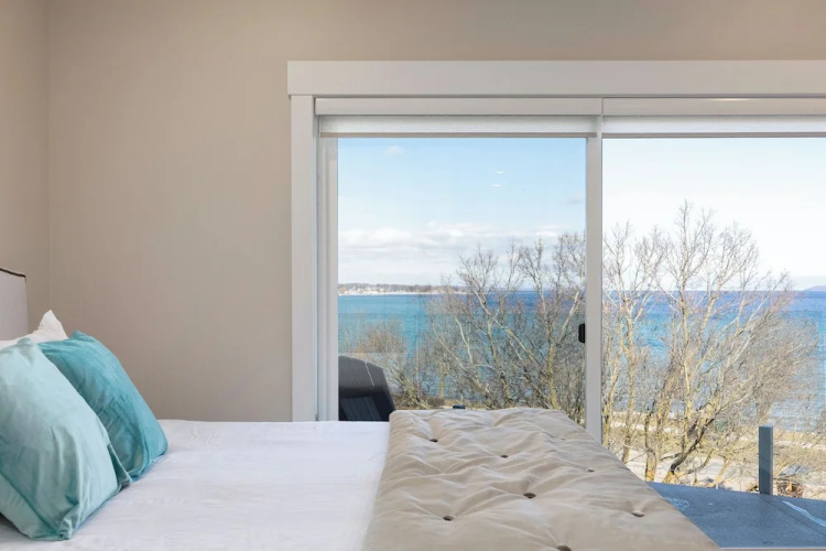 539 Bay St. Lake View Condo Unit 402w - Traverse City, MI