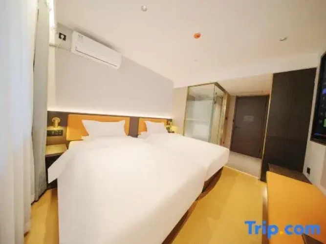 Classic Twin room