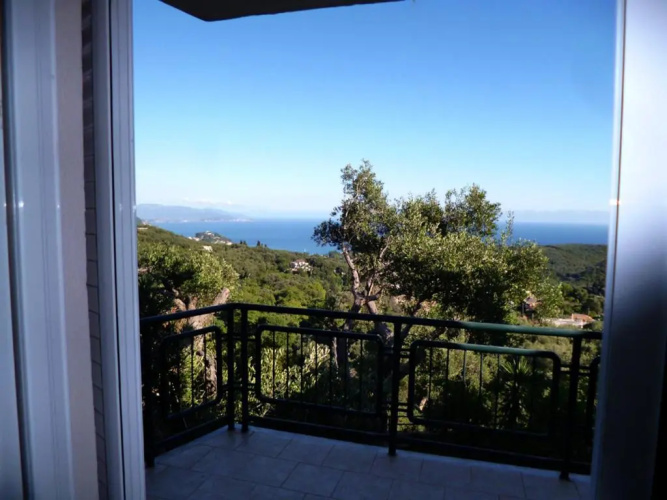 Deskas House. Two Floor Apartment With Excellent View