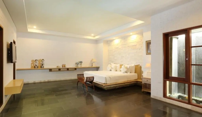 2 Bedrooms Grand Royal Pool Villa