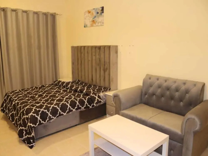 Lovely Studio With Balcony And Free Parking