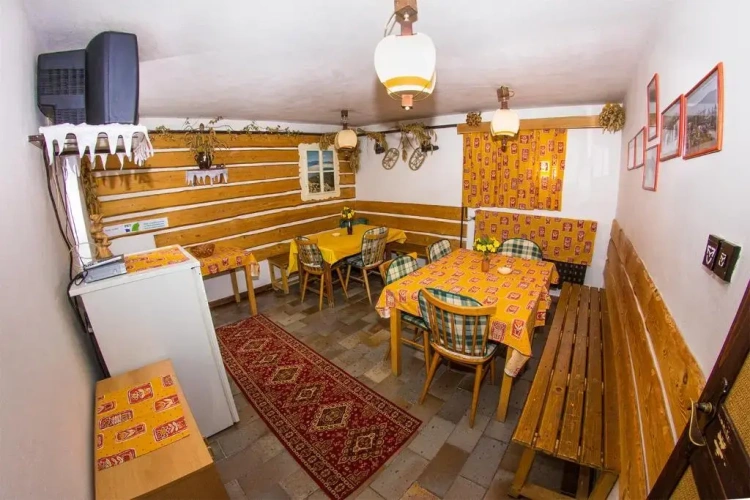 2 Bedrooms Suite