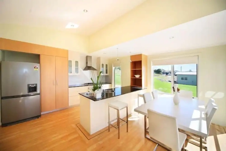 2 Bedrooms Luxury Apartment