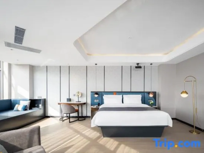 Standard Double room with view