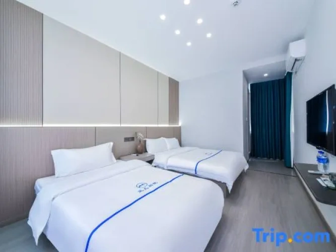 Standard Twin Family room